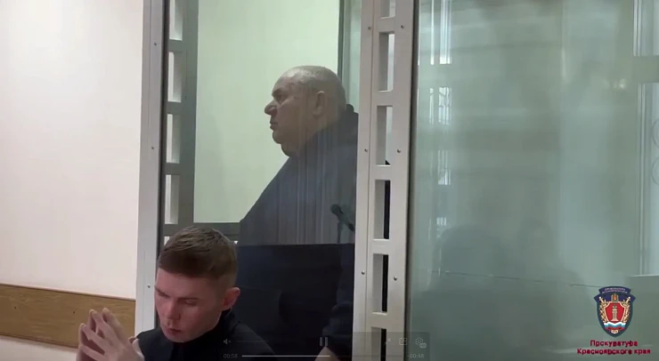 Экс-главу посёлка Емельяново под Красноярском арестовали за незаконную продажу леса