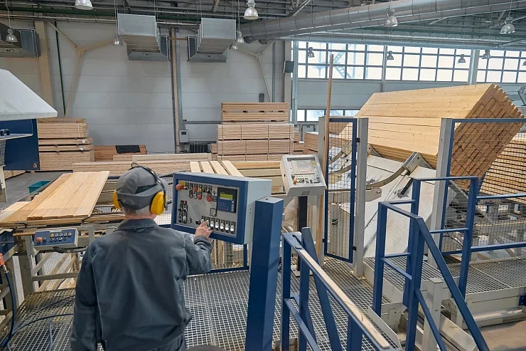 Экология и современная эстетика: в Красноярске запустилось мебельное производство из качественной сибирской древесины